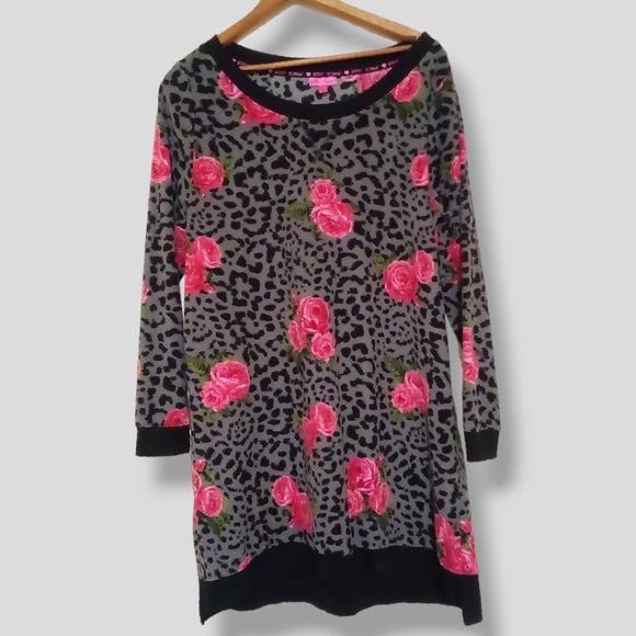 Betsey Johnson Roses Leopard Print Sleep Shirt - Picture 3 of 4